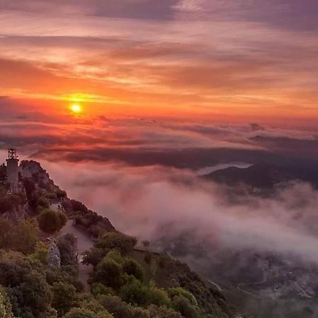 Apartmán Atico Loli Berga Exteriér fotografie